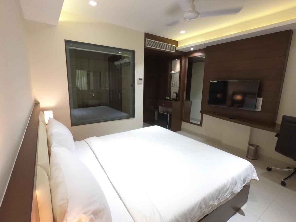 Hotel The Bellevue Indore Zewnętrze zdjęcie