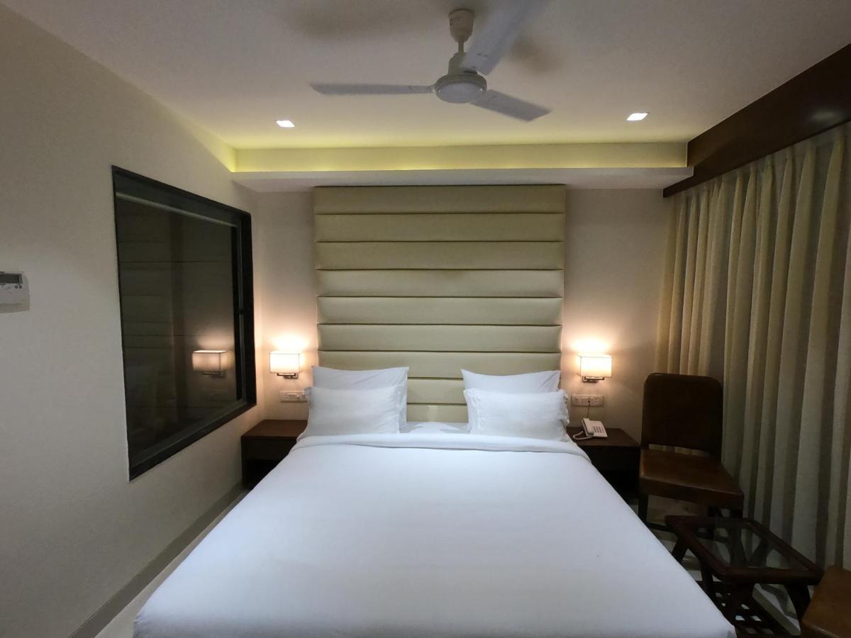 Hotel The Bellevue Indore Zewnętrze zdjęcie