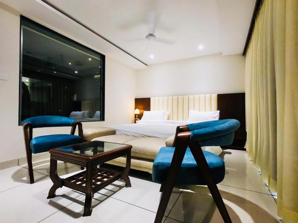 Hotel The Bellevue Indore Zewnętrze zdjęcie